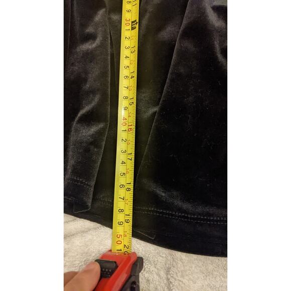 Chelsea & Violet Black Velvet Floral Embroidered V Neck Top. Large, Holiday - Picture 7 of 8